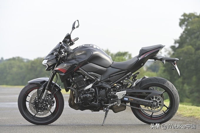川崎z900跟川崎z1000有什么差别,川崎Z900驾驶体验