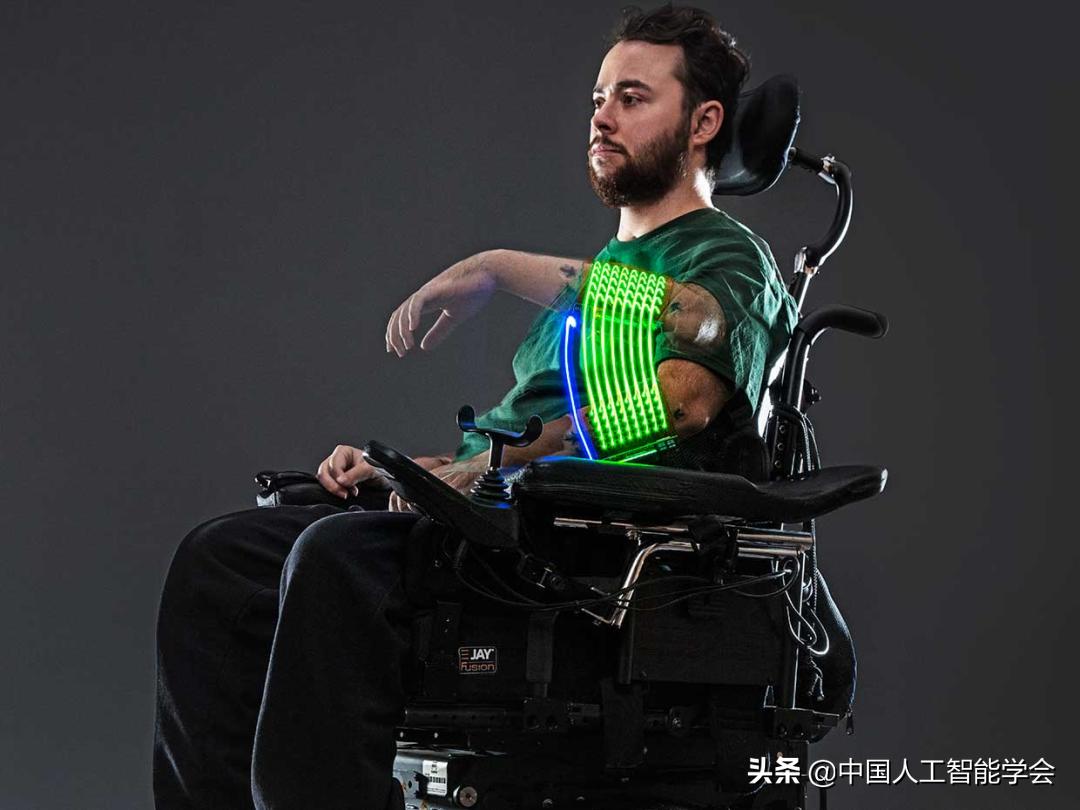 一千个电极植入大脑,大脑植入微电极