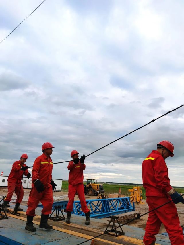 澶у簡娌圭敯閲囨补娴嬭瘯,澶у簡娌圭敯绗竴鍙i暱姘村钩娈靛彇鑺簳