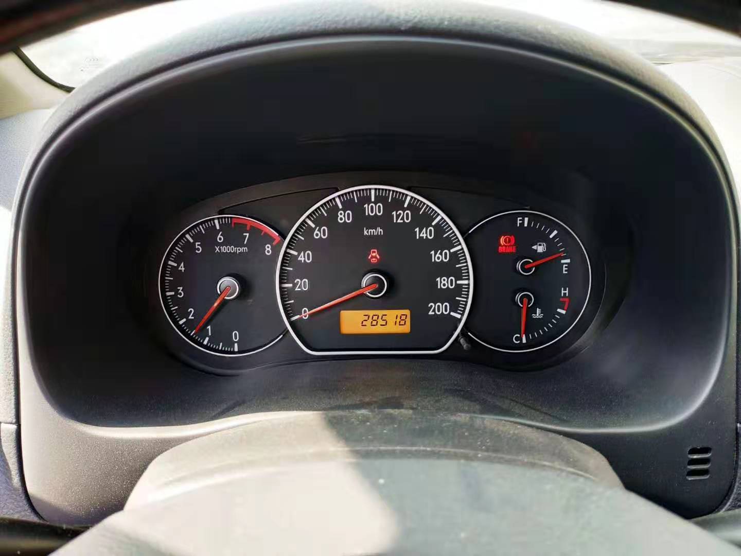 2万天语sx4二手车,2万左右18款铃木天语sx4白色二手