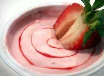 用最简单的方法制作美白面膜,自己做简单美白淡斑面膜