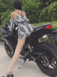 搞笑gif妹子的内心是崩溃的,搞笑gif妹子原来是个逗比