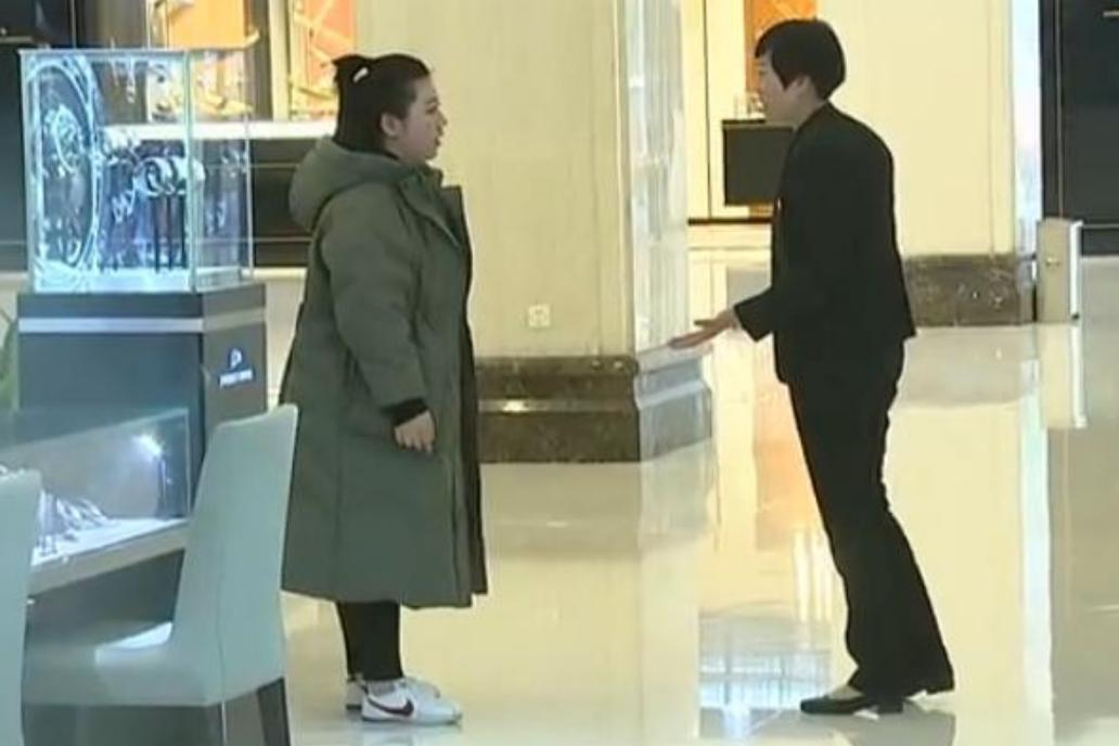 1万2买的“浪琴表”，戴半个月指针脱落了？商家：去找工商吧