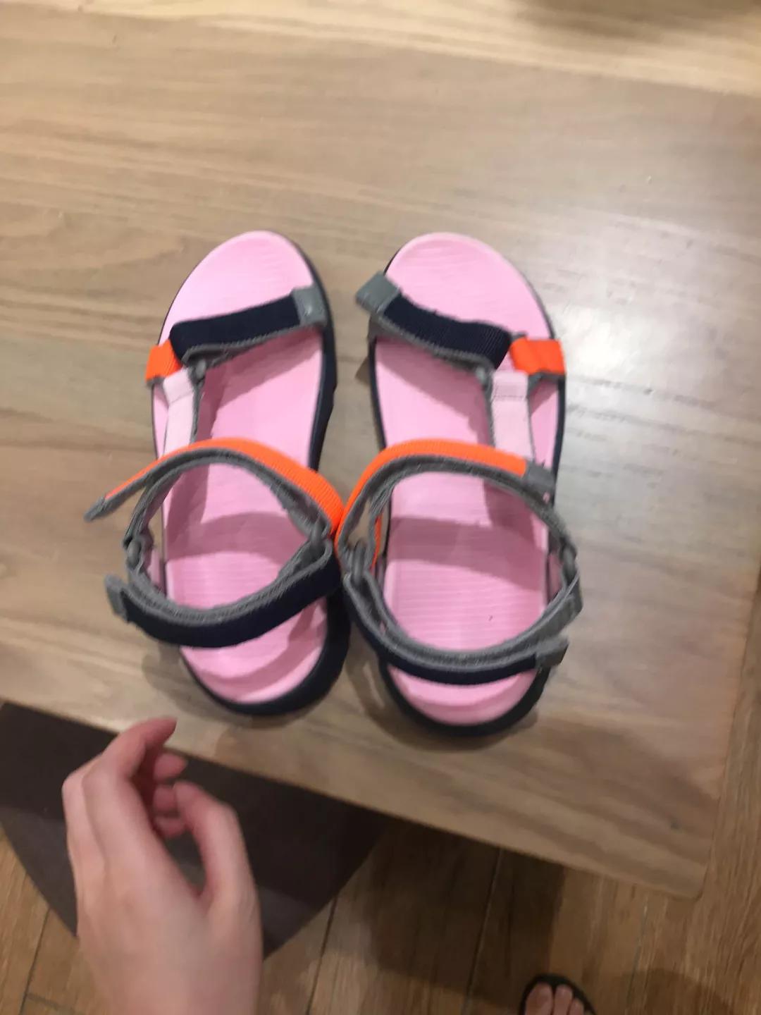 儿童凉鞋软底什么牌子好,儿童凉鞋哪种鞋底舒服