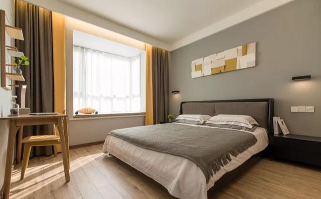 老公坚持装4米长电视柜，沙发墙“加厚”35公分完工都夸他机智