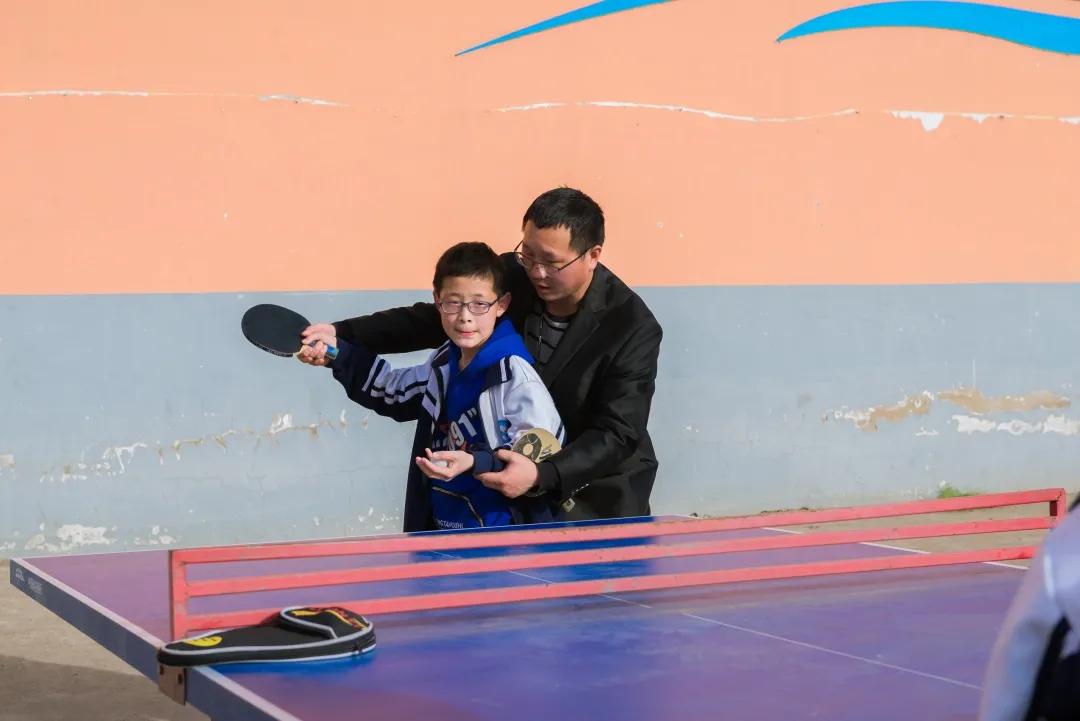 足球、跆拳道、葫芦丝、舞蹈唐河育才实验学校兴趣班趣味无极限