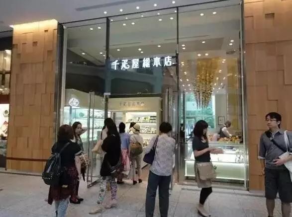 日本人就从来不抱怨苹果太贵，收藏几个异国瓜果能让你变成有钱人