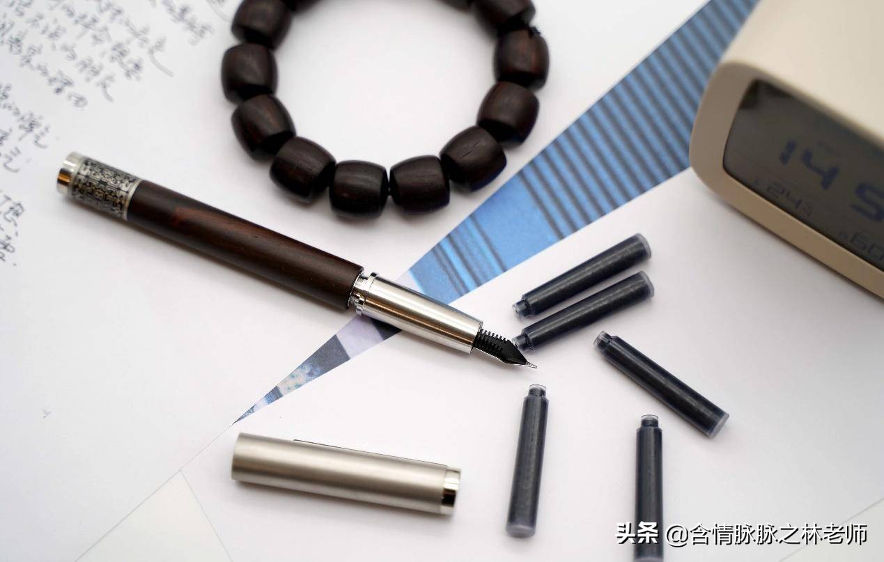 实木和现代的结合,笔下文创转轮钢笔体验