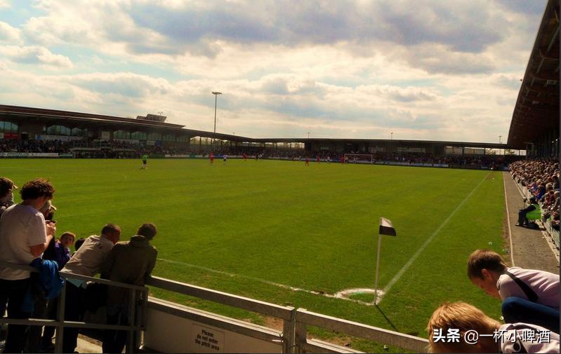 英格兰第四级别联赛专业球场,观看英格兰第8级别联赛