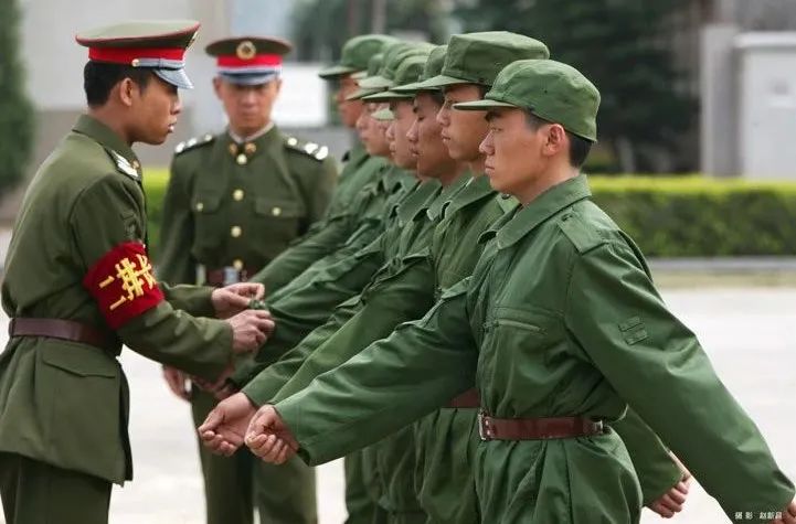 段奕宏王宝强士兵突击经典台词,段奕宏和王宝强士兵突击高燃混剪