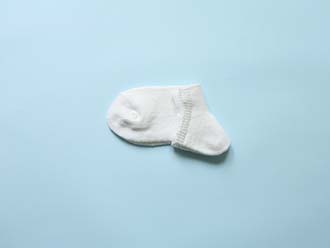 出门怎么收纳脏内衣袜子,每天脱下的袜子怎么收纳