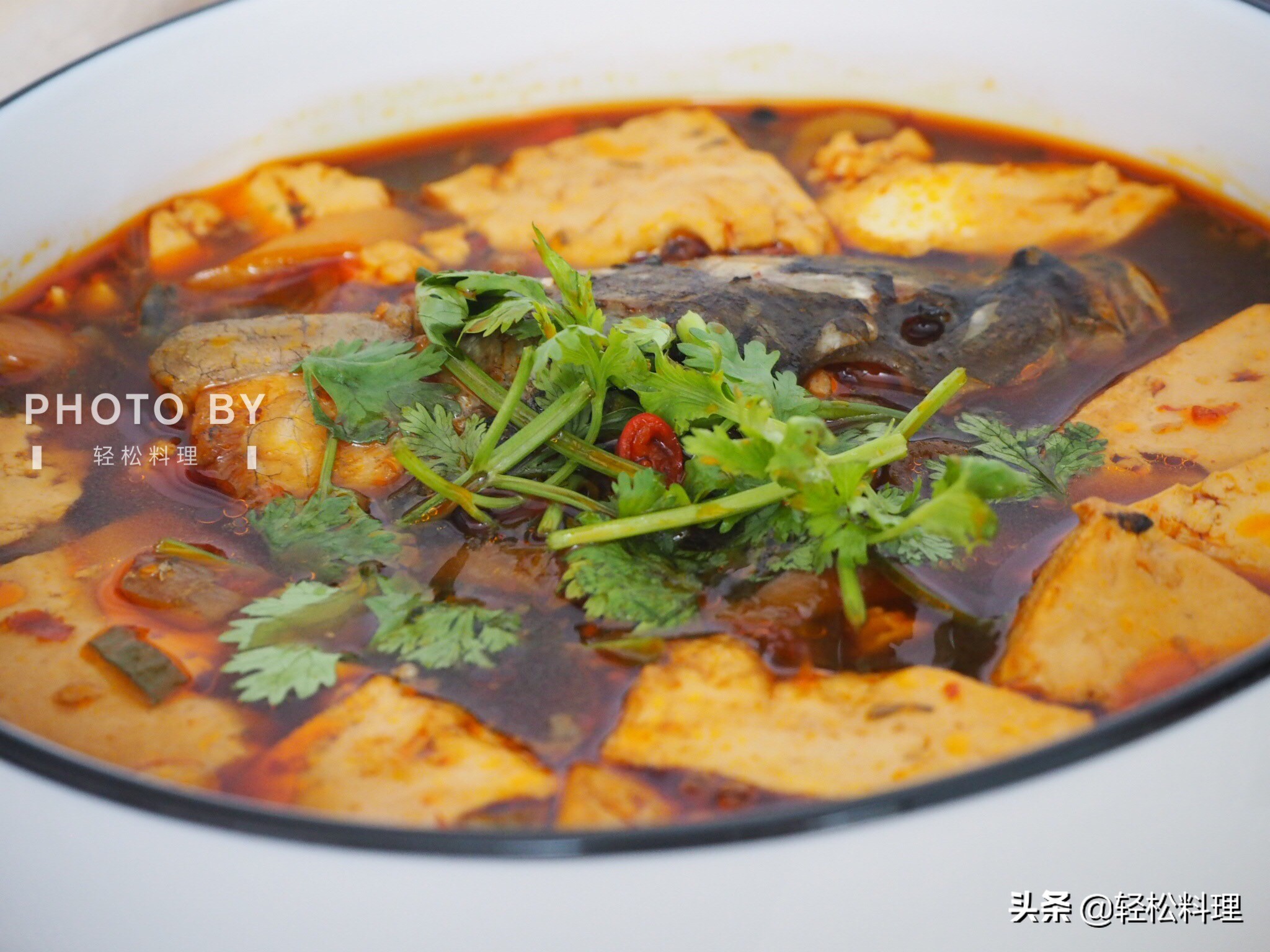 炖鲢鱼大鱼头怎么做出来的汤不腥,鱼头怎么做好吃不上火微辣
