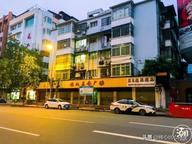 广州凌晨五点的火车,广州凌晨四点的样子