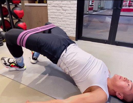 如何练臀上肌让臀上翘,怎样练出超翘和紧致的臀