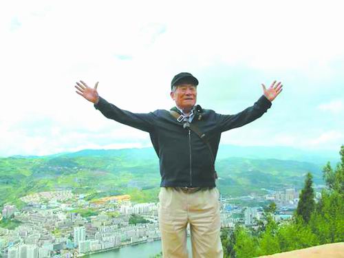 他是最潮老校长，克伦宾奖第一位亚洲获奖者