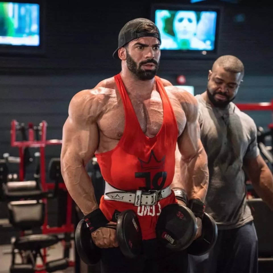 如何从瘦弱变强壮训练教程,强壮男性的训练方法