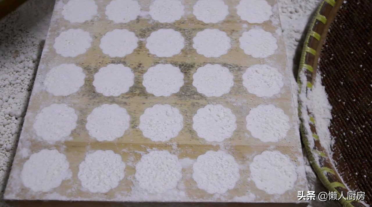 过年需要仪式感的年味,中国过年的传统年糕怎么做