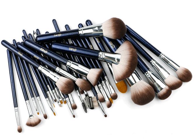 还不知道怎么挑选化妆刷？没关系，你想要的我都帮你整理好啦！