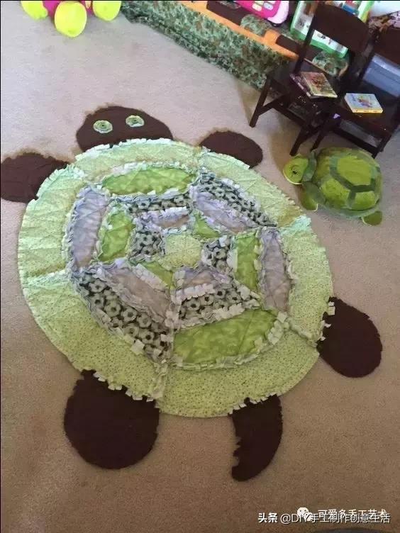 把不穿的旧衣服处理掉,把不穿的旧衣服拿出来改造一下吧