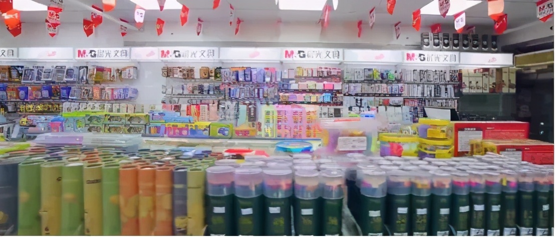 你看不上的生意多赚钱?靠2元一支的笔,这家公司做到市值7百亿