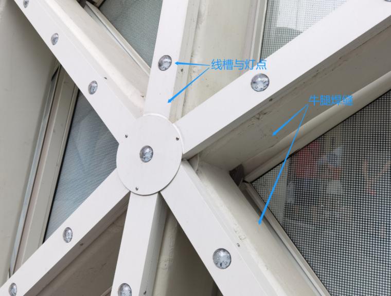 采光雨棚设计 (天幕雨棚如何设计节点很重要)