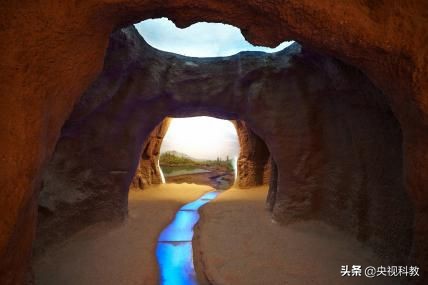 看八百里秦川,八百里火焰山地貌