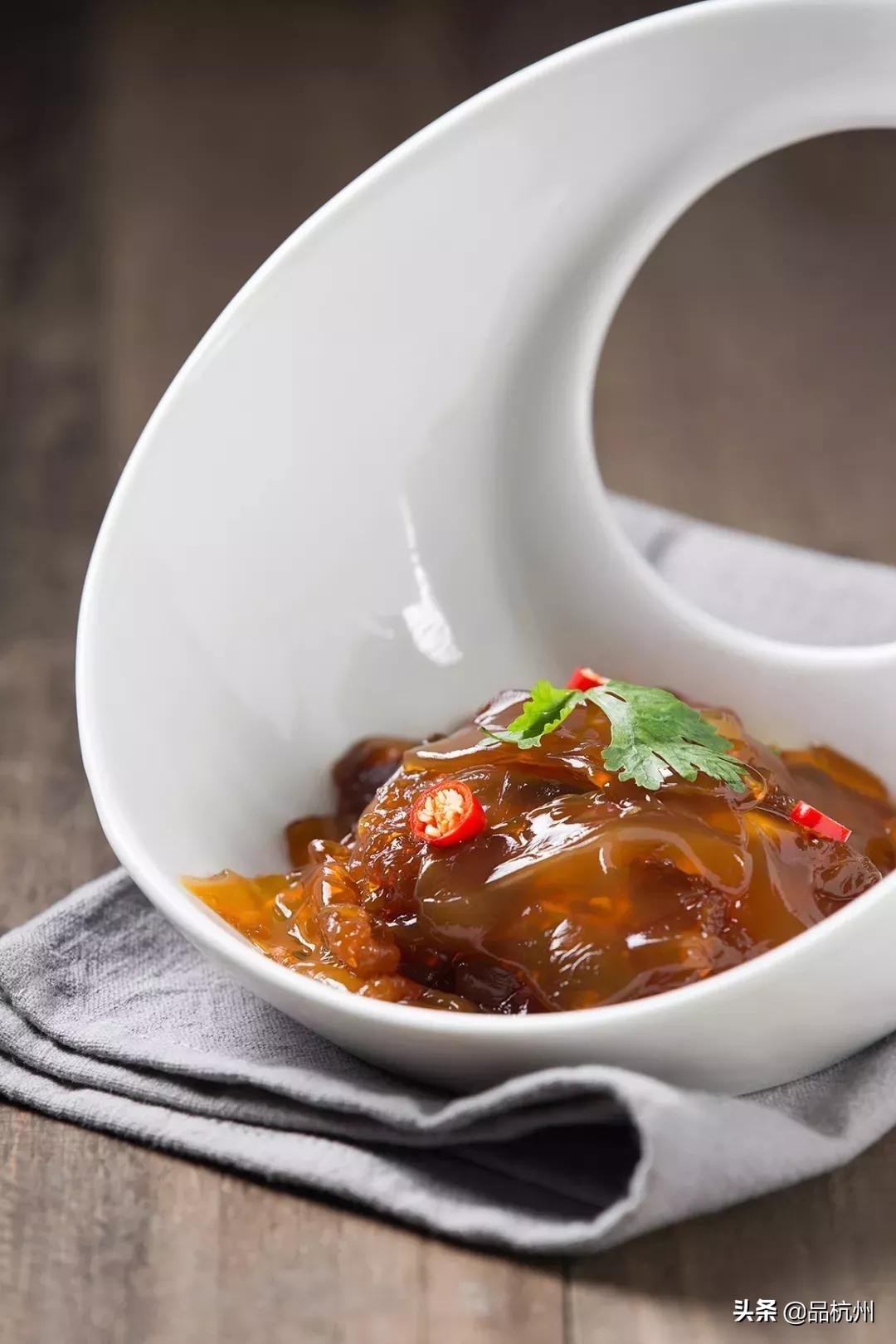 20年只为做好一锅鱼,二十年只做一条鱼