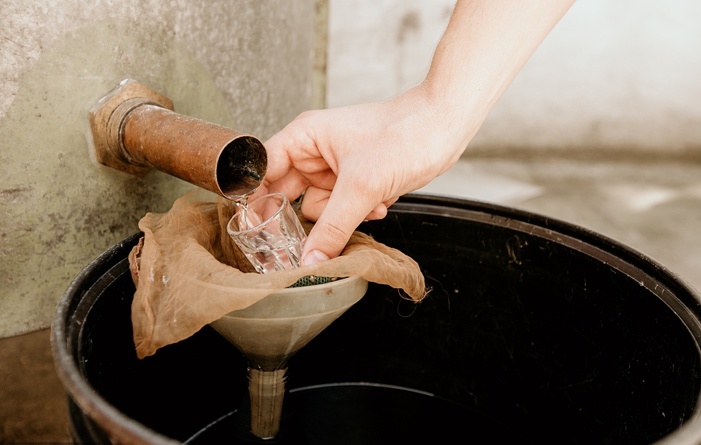 玻璃杯为什么那么容易爆,普通的玻璃杯为什么容易炸裂