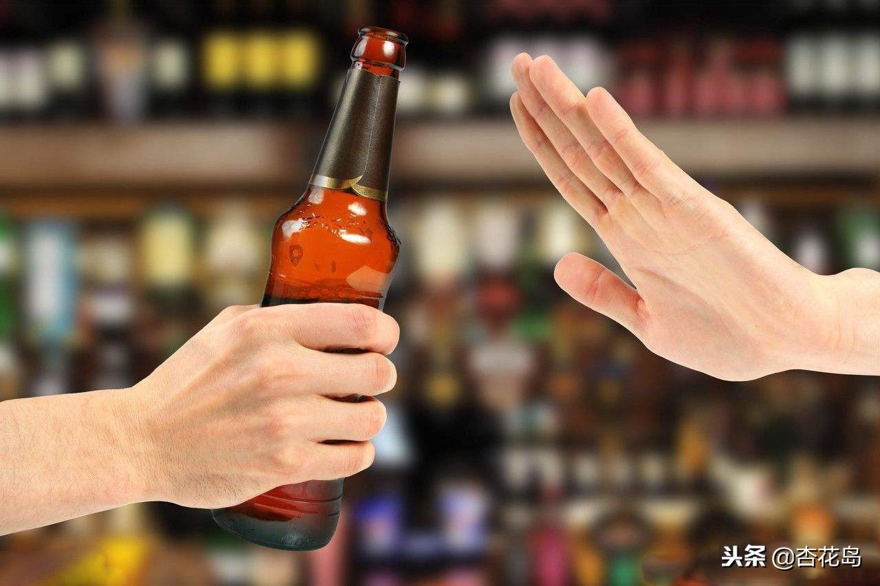 尿酸偏高多少才需要治疗呢,医院可以查出尿酸偏高的原因吗