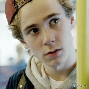 skam挪威e神什么时候喜欢小天使的 (挪威skam小天使神颜)