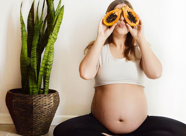 怎么知道肚子里的宝宝长什么样,肚子里的宝宝有什么特征证明聪明