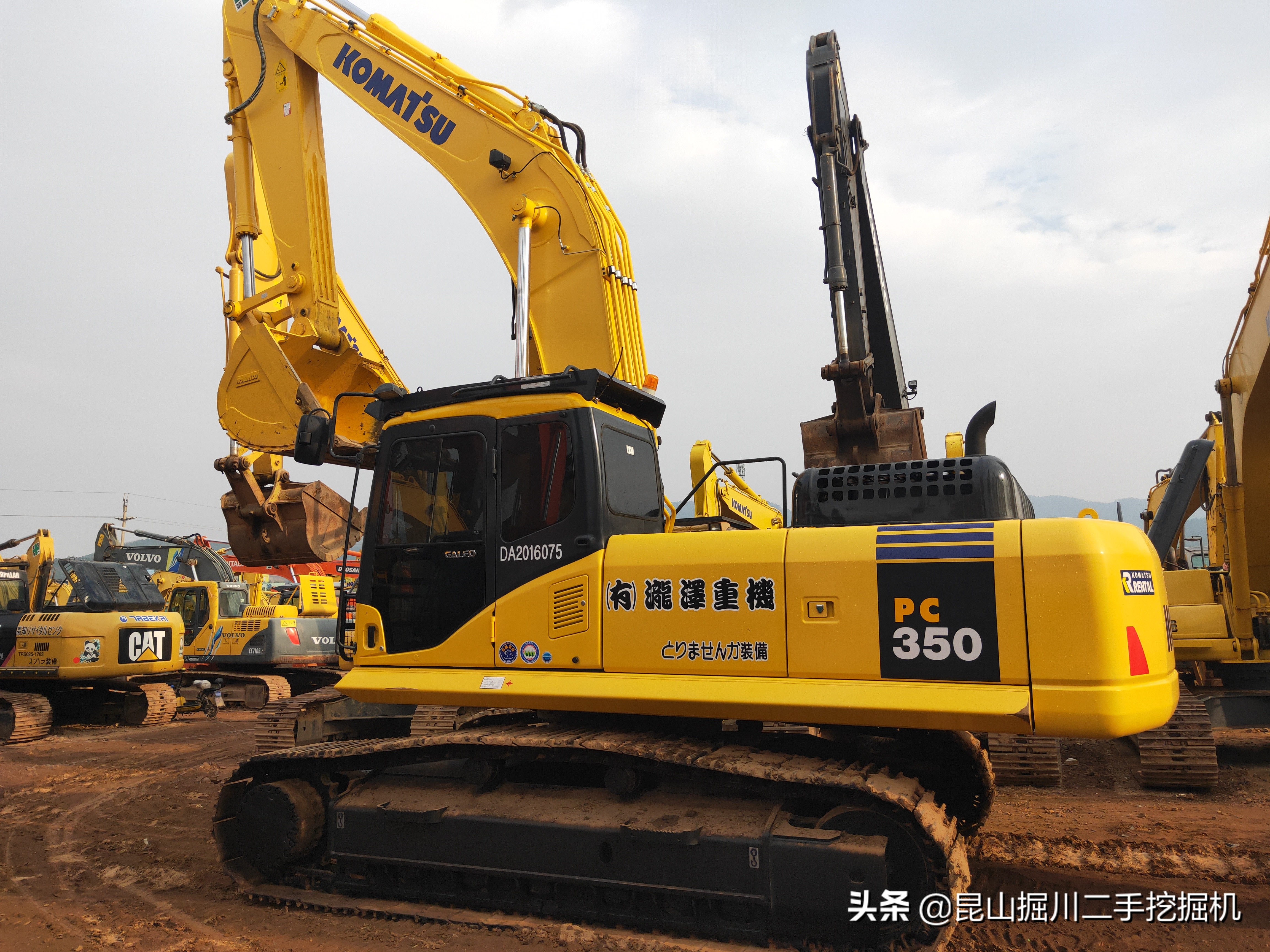 10万左右买二手挖掘机还是新挖机,买什么样的二手挖掘机最合适