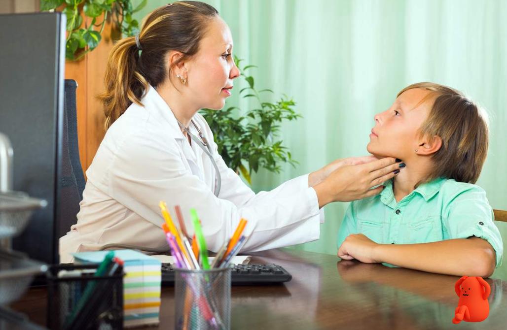 孩子被鱼刺卡喉了妈妈一定要知道,孩子被鱼刺卡喉了喝什么