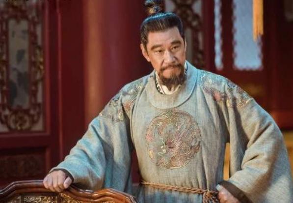 出道一生只演配角,62岁走红后与妻子离婚,如今74岁依然单身