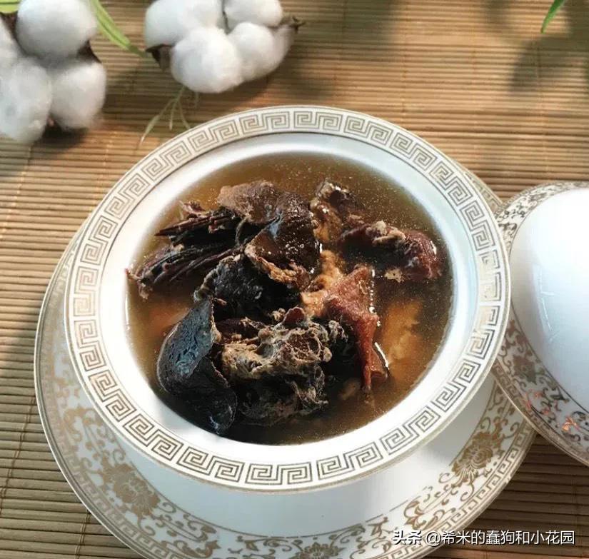 这几种花不仅美艳，还可以食用！学习李子柒把鲜花做成精美菜肴