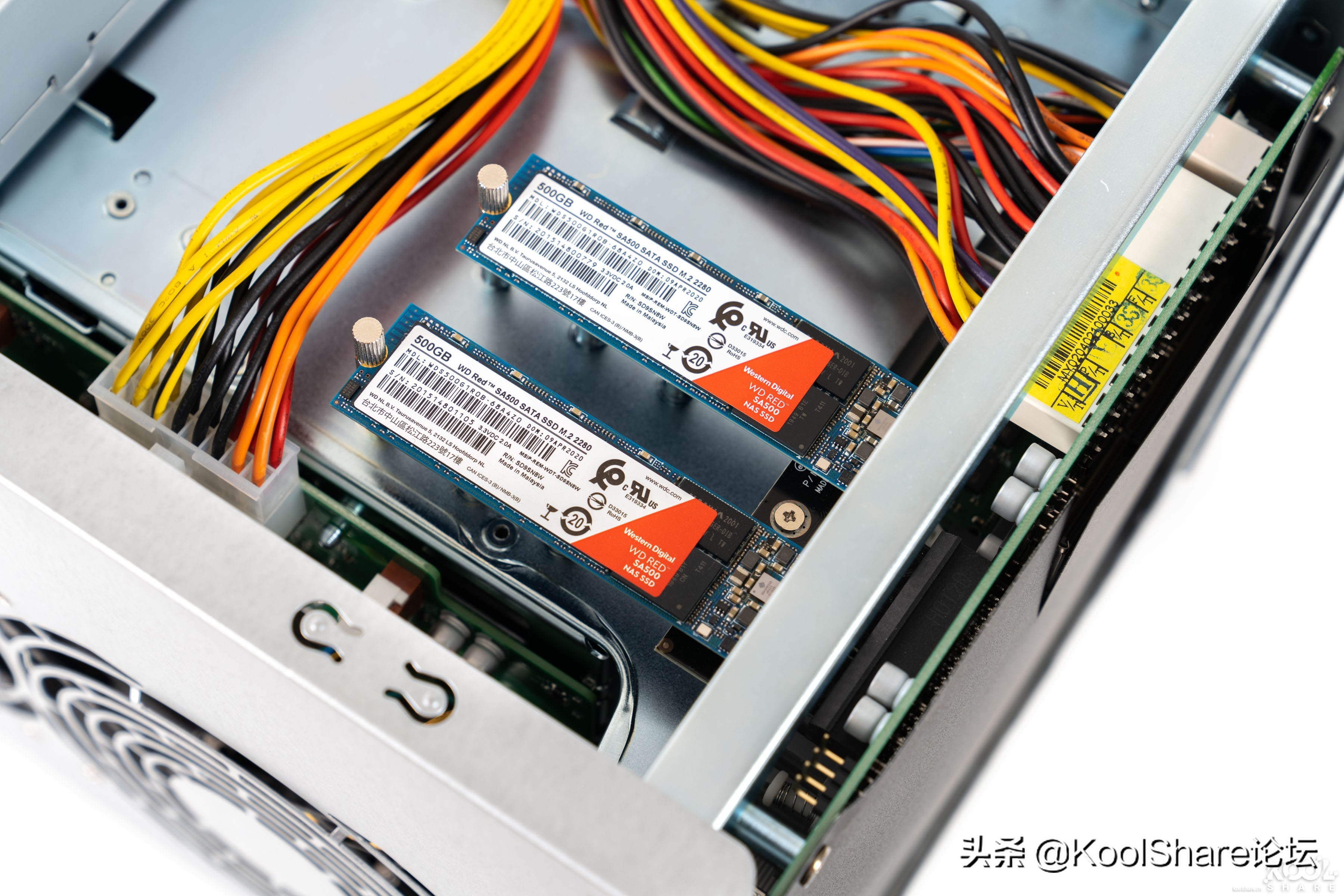 ASUSTOR爱速特旗舰NASAS7110T拆解评测