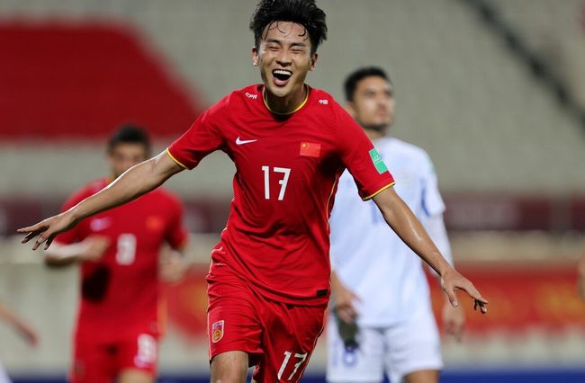 国足0-2下半场逆转的比赛,国足2:0胜菲律宾武磊一招打破僵局