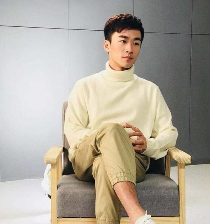 六一活动主播送好礼，不求人送手机，晚玉送电脑，鲨鱼的最贴心