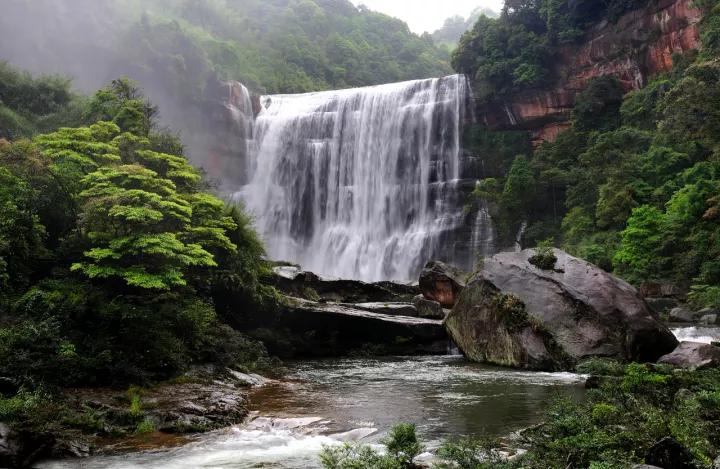 好奇旅游景点,赤水丹霞景区有哪些景点