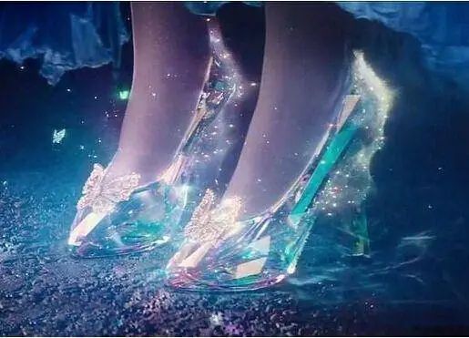 施华洛世奇为什么看起来那么廉价,施华洛世奇为什么那么廉价