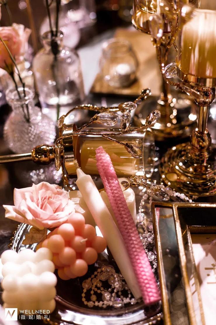 一场神秘浪漫的星空婚礼主题,一场蓝色的梦幻星空主题婚礼