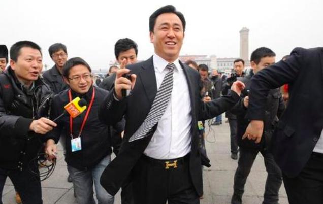 恒大为中国足球巨亏9亿却只字不提,网友:这就是许家印牛的原因