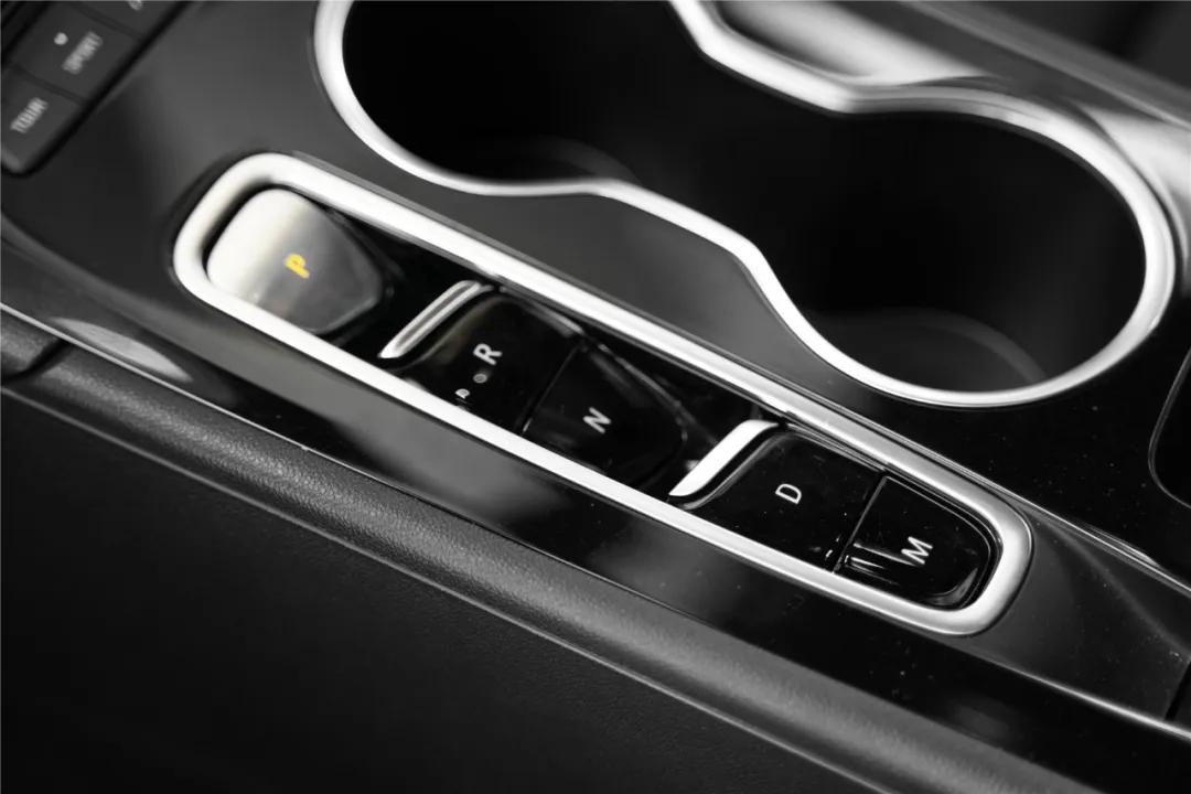 君威GS减震悬架,新款君威gs改避震效果