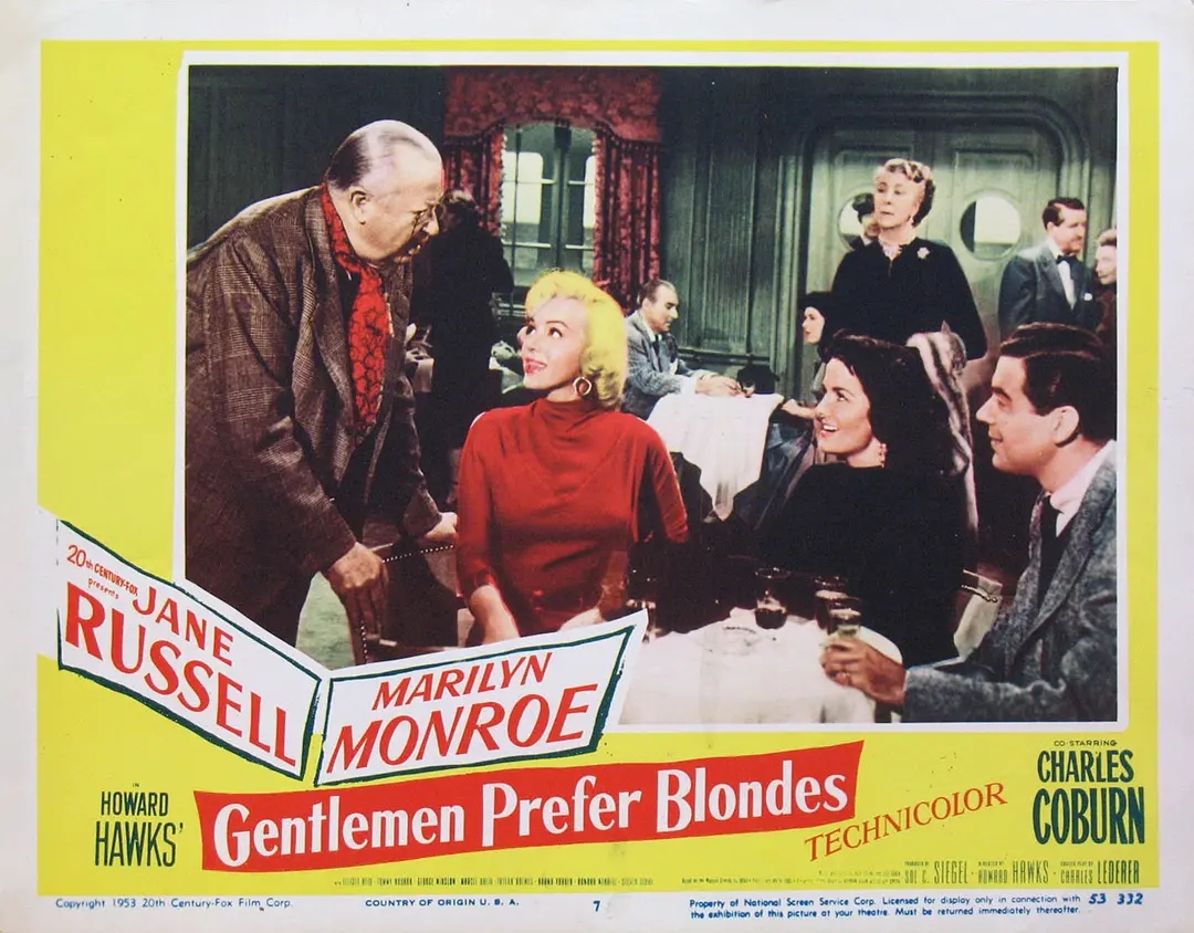 如何给女朋友挑一款口红色号,给女朋友挑口红颜色妙招