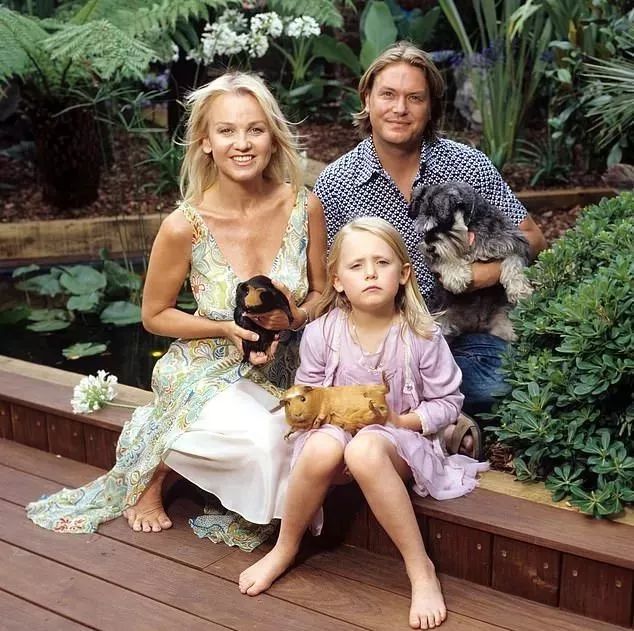 这个英国小姐姐靠给中国人取英文名赚30万镑