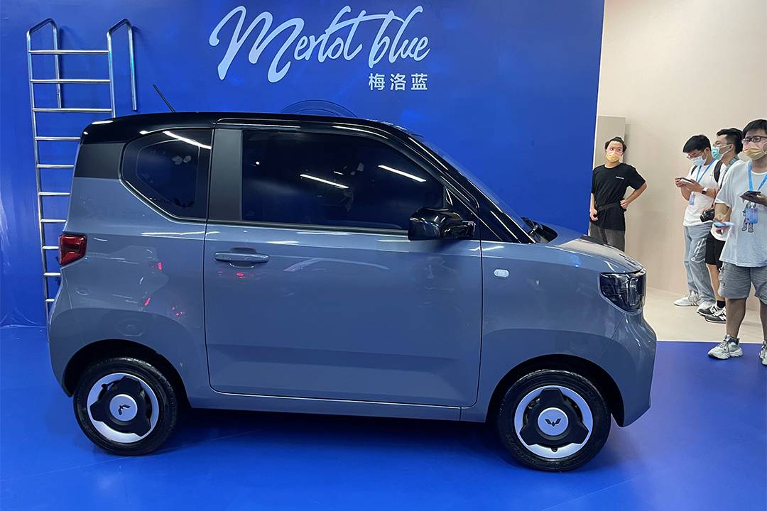 五菱宏光miniev第3代马卡龙粉色,紫色白顶马卡龙五菱宏光mini新车