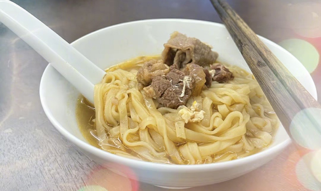 林志颖11岁儿子kimi罕露面,林志颖双胞胎儿子谁和kimi哥哥像