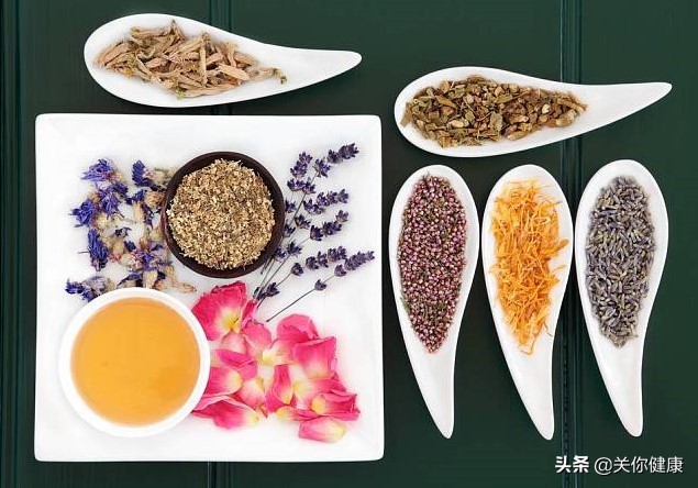 药酒乌头碱中毒,自泡酒会中毒吗