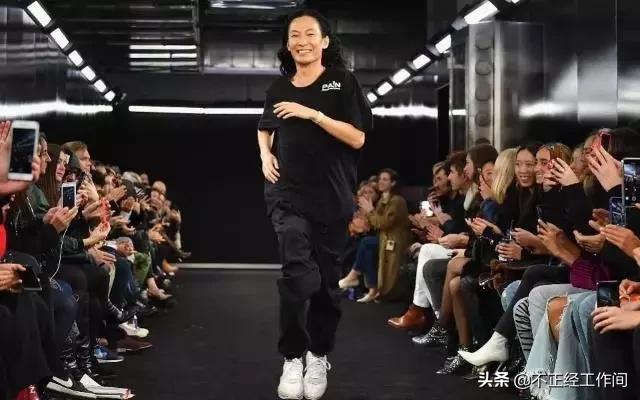 2023年的时尚圈有哪些大事发生,近期burberry事件