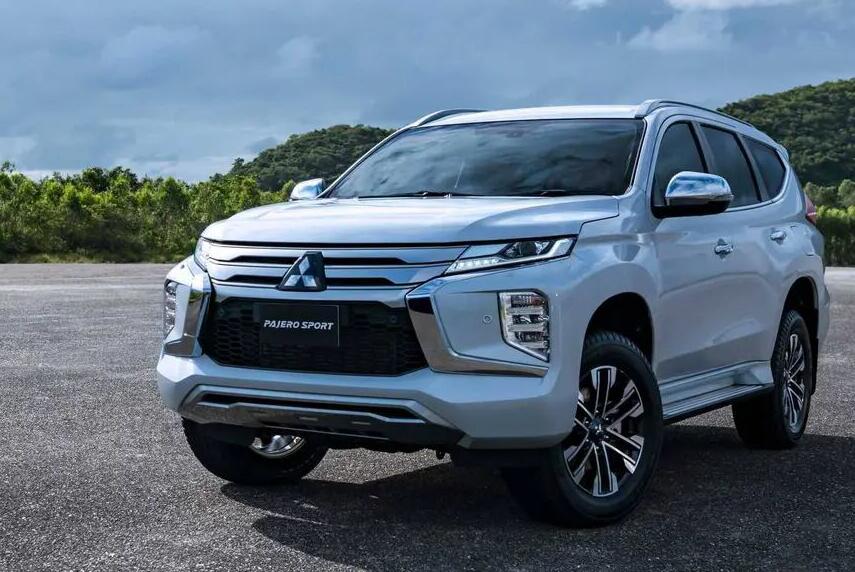 三菱帕杰罗速跑3.0越野视频,2020款三菱帕杰罗8速超选四驱